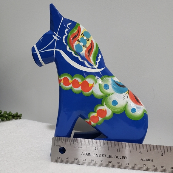 Swedish Sitting Blue Dala Horse Unique Carved Wooden - Picture 6 of 7
